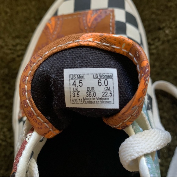 ✨Sold✨ Vans tiger patchwork - Picture 3 of 3